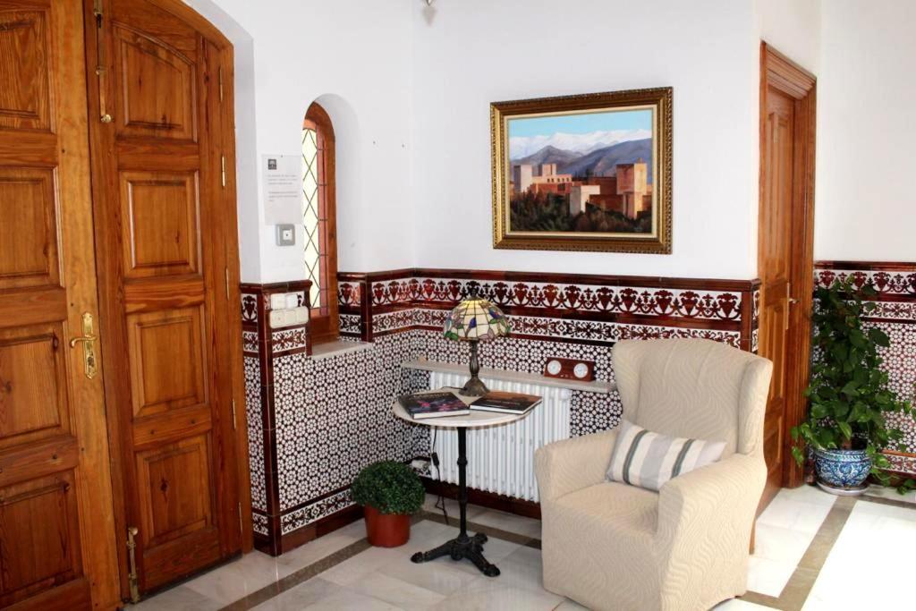 Hotel La Zubia , Granada Экстерьер фото