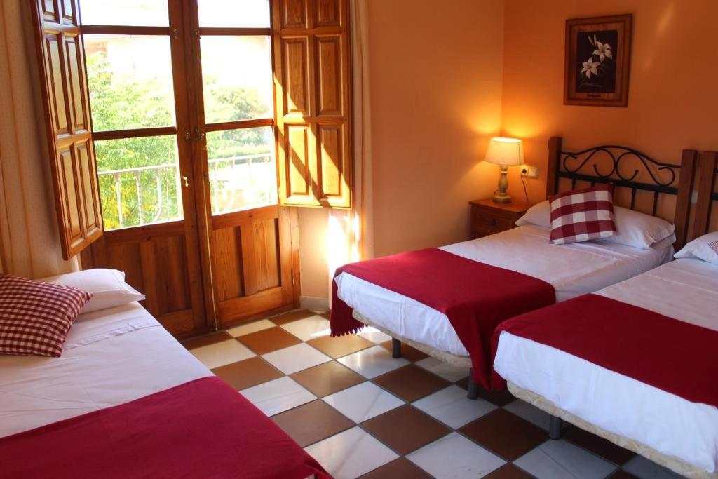 Hotel La Zubia , Granada Экстерьер фото