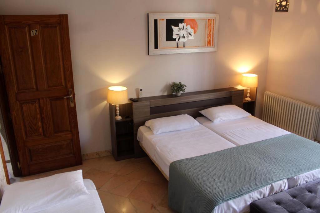 Hotel La Zubia , Granada Экстерьер фото