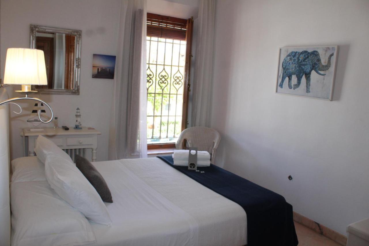 Hotel La Zubia , Granada Экстерьер фото
